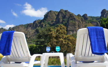Swimming pool at the foot of the Tepozteco Mountains